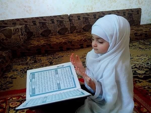 mouad4ever1's tweet photo. @HuaweiArabia #Oneramadan #huaweip9
My Daughter Ghena Moaad She is 5 years old . https://t.co/qdq6kNMFeL