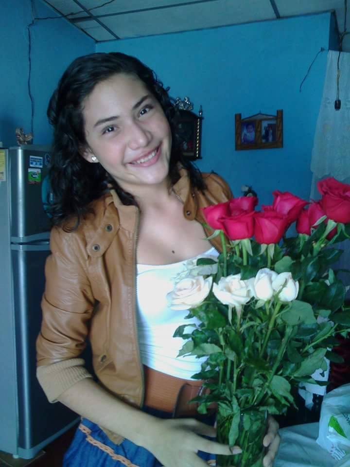 Laselecta__'s tweet photo. Desparecida
Nombre. Nancy Carolina Orellana.
Edad. 14
Descripción:piel blanca, cabello castaño ondulado, ojos café. https://t.co/7Wsb9HVr4z