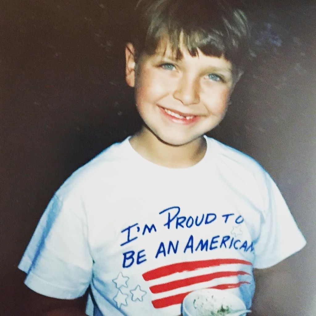 setheryb's tweet photo. I was a cute kid #frobackfourth #4thofjuly #independenceday #proudtobeanamerican #firstgra… https://t.co/OGTX9sj6ob https://t.co/Gc04jVPP49