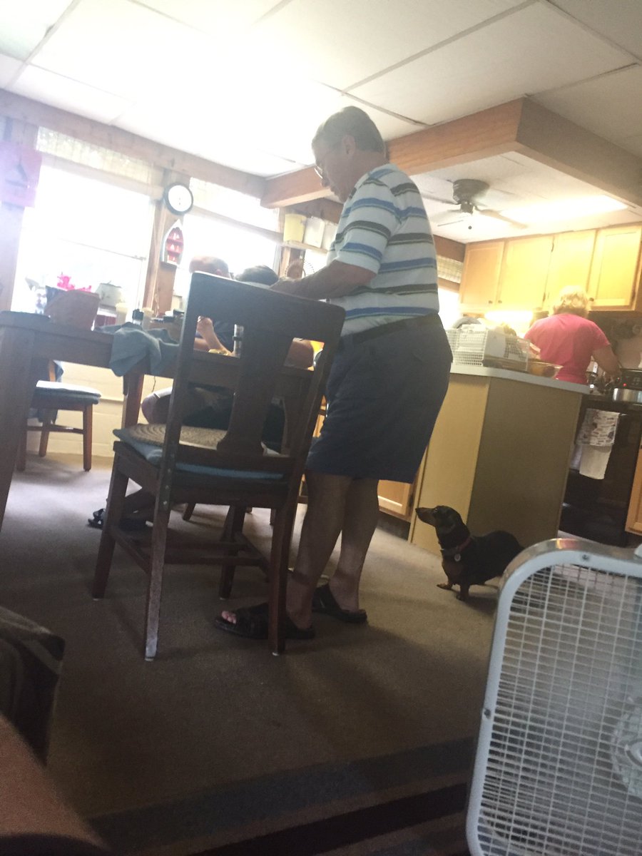 JackBeiting's tweet photo. When your hips hurt so much you can sit down to eat. https://t.co/e1pbo3n19g
