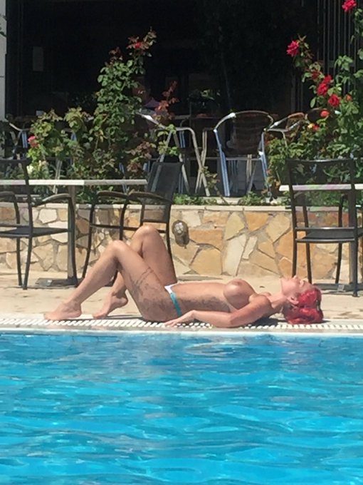 Topping up the tan. Gonna have tan lines with these bottoms. Maybe I should take them off. What u reckon