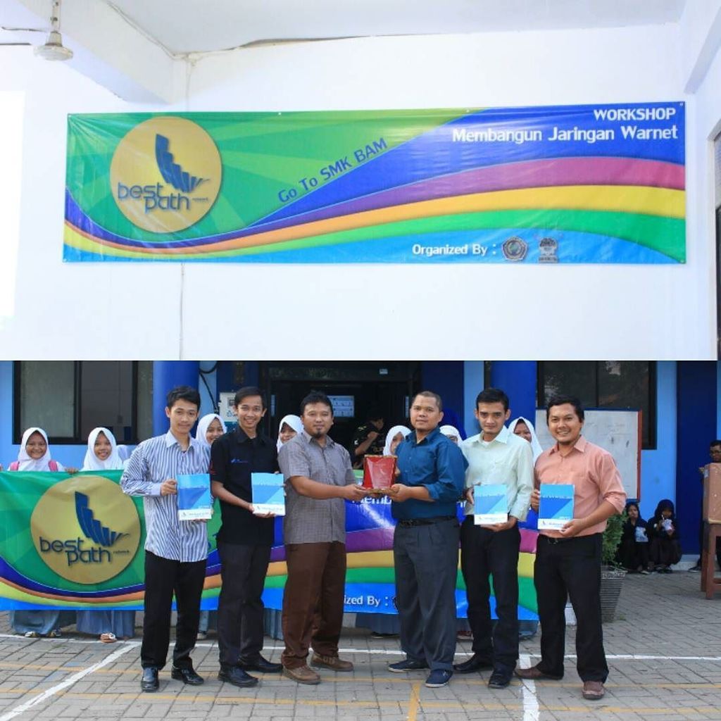 SMKBAM's tweet photo. Seminar #network #builder #tkj #multimedia #broadcasting #jaringan #SMKBAM https://t.co/HBy81piBqq https://t.co/GJkoVuCmsV