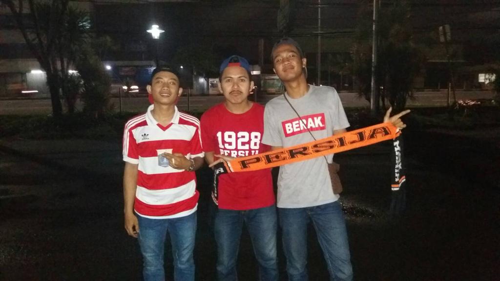 JS_SMKN1Tangsel's tweet photo. Edisi telat ngepost ye min,baru punya kuota😂😂jangan kapok main ke tangsel ya admin @BKSorangeschool 😘😘 https://t.co/uL9e8sEY7a