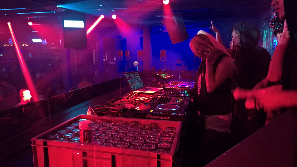 Right now at <a href="/SpaceIbiza/">Space Ibiza</a> it's the awesome <a href="/ONYX_Ibiza2016/">ONYX</a> 😍