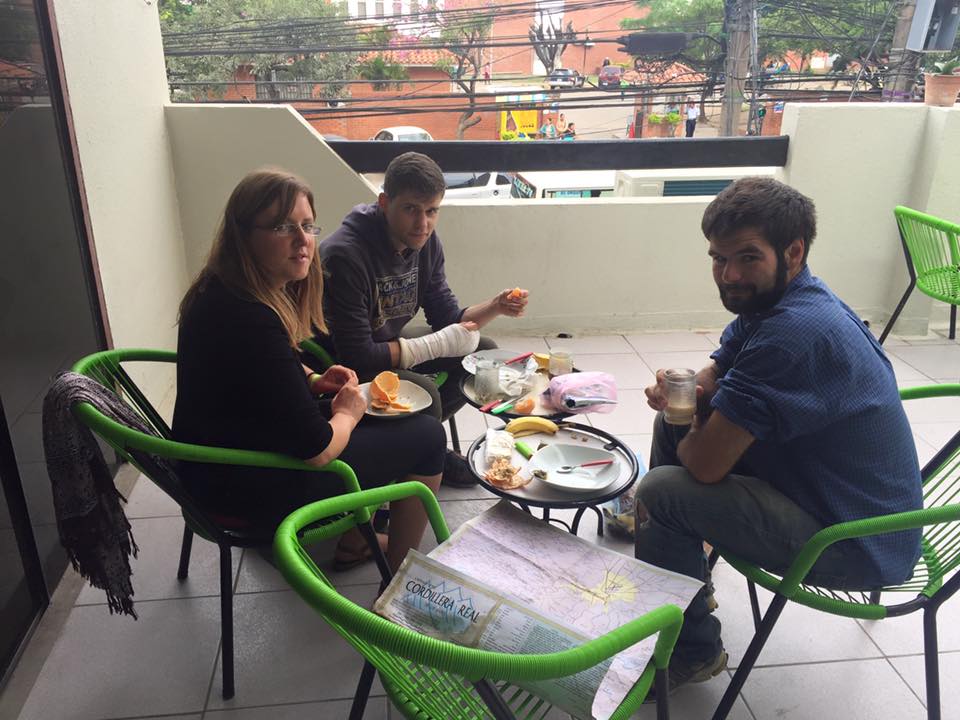 SininiHostal's tweet photo. Buenas vibras para todos! Así comenzamos la semana en #SininiHostal #Bolivia https://t.co/PJ1TDEp9Yq