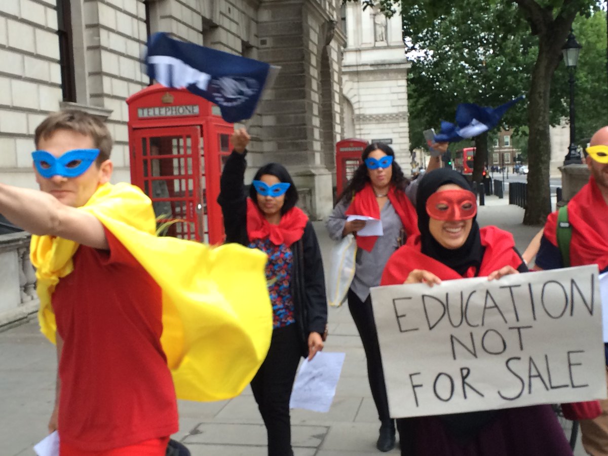 striking superhero teachers pay a visit to ppl selling off OUR ed! Next stop parliament <a href="/NUTonline/">NUT</a> #investdontcut