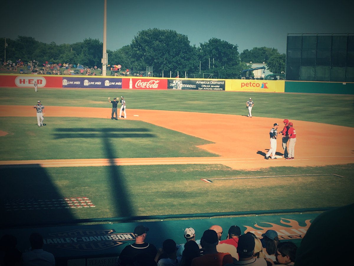 monica_ms's tweet photo. Forth of July baseball cause #Merica ๐บ๐ธโพ๏ธ #LetsGoMissions https://t.co/y6ej8ijP2R
