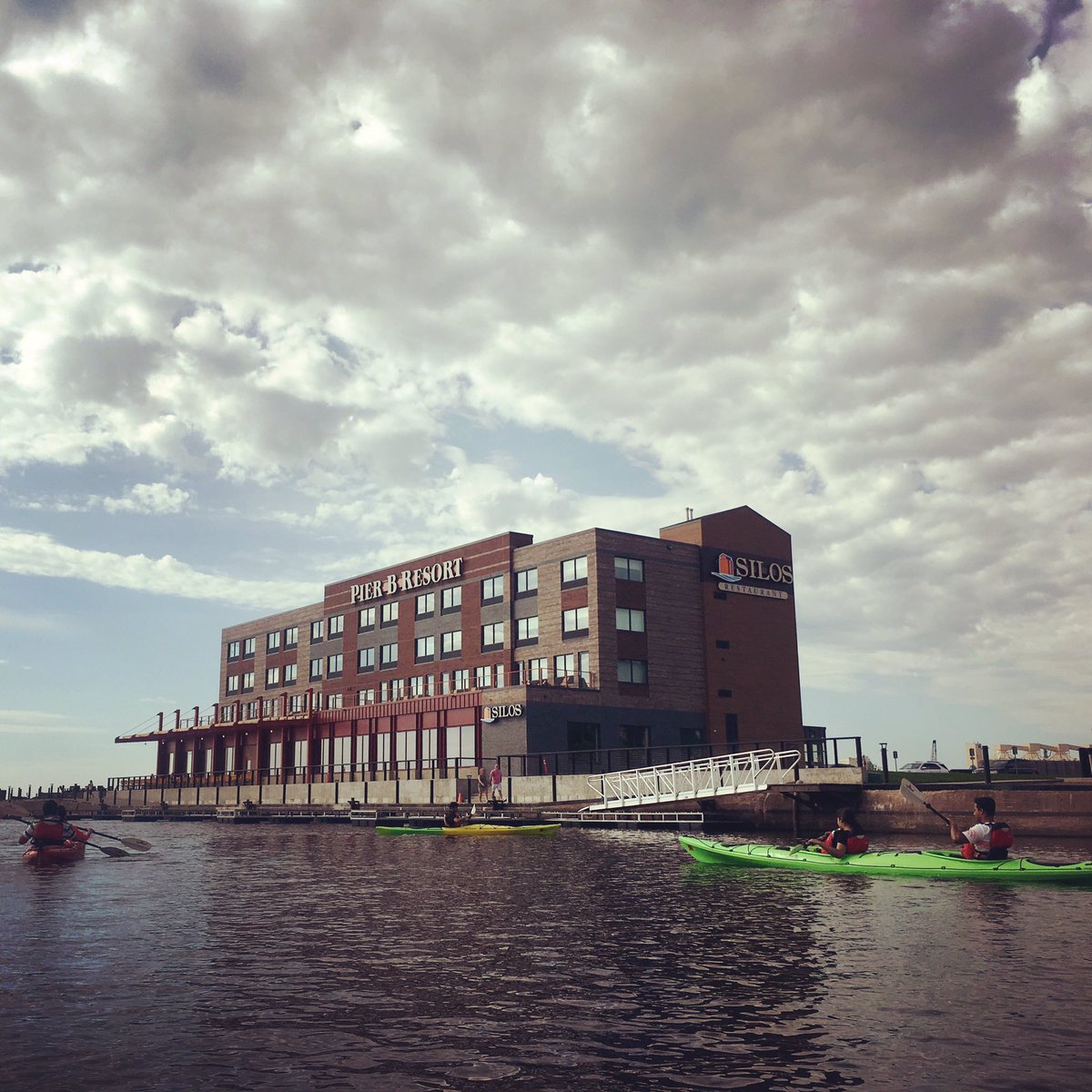 DayTripperDLH's tweet photo. Great first #paddle @PierBResort @DuluthMinnesot. Looking forward to many more! https://t.co/lQP3nHSvIK