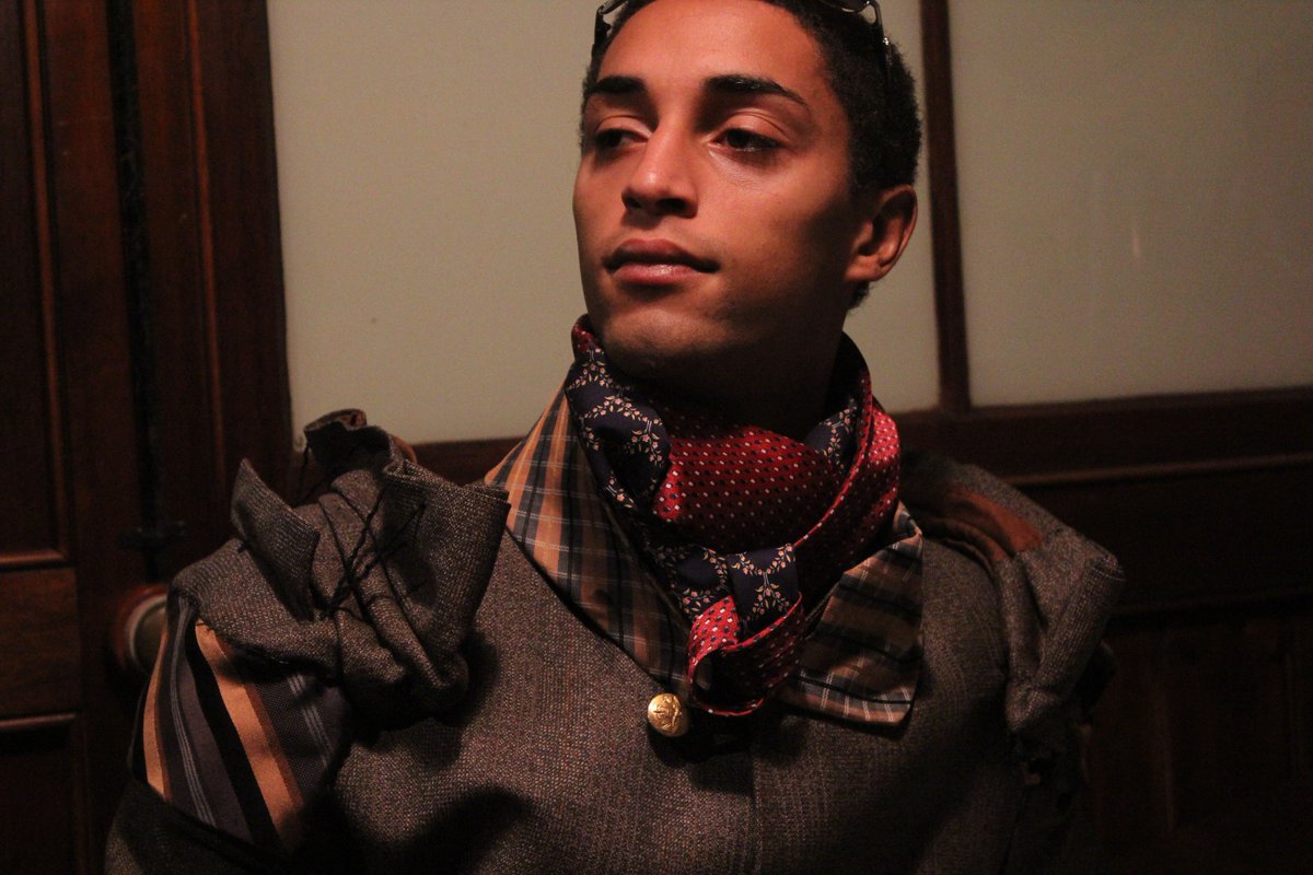 HandSewnAtelier's tweet image. CORPORATE PIRATES going over the paper work and checking the books
#create1world #menswear #nativeprotest