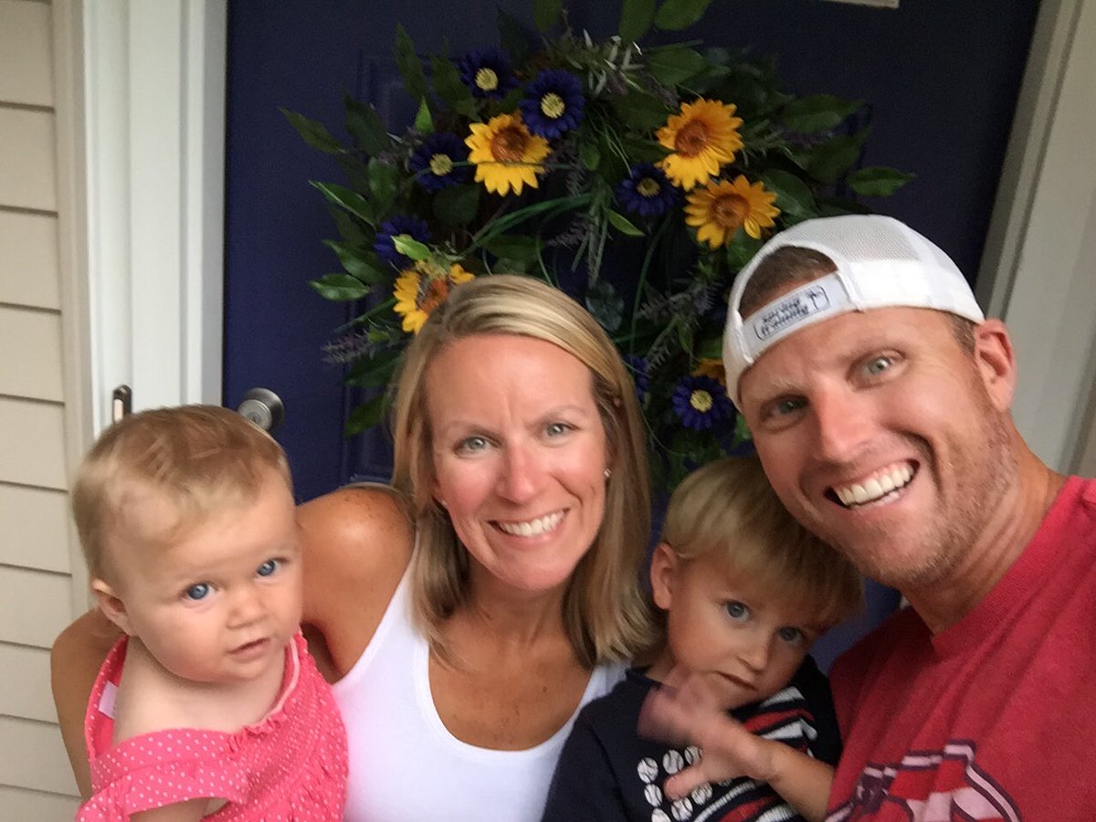 jmobryan7's tweet photo. #ramsdoor https://t.co/moKmQwxFVW