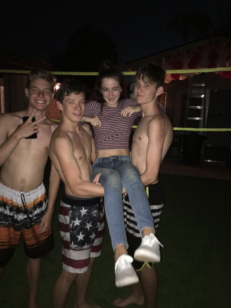 taylorherzogg's tweet image. Happy 4th 🇺🇸❤️