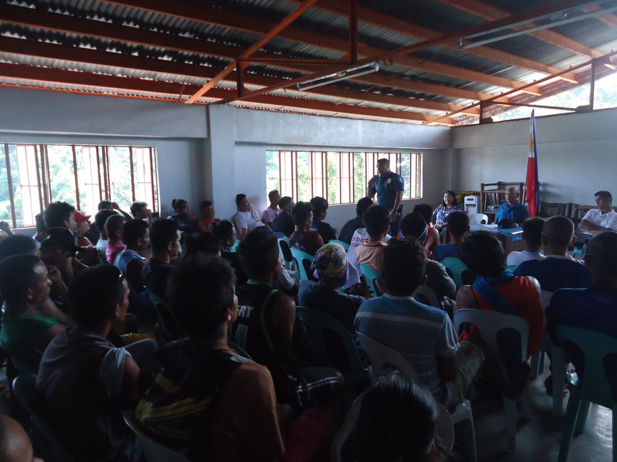 ICPSThreeICPO's tweet photo. On 051000H of July 2016 More than 200 Drug Users of Brgy. Kiwalan, Iligan CIty Voluntarily Surrendered to ICPS3. https://t.co/ajEXMBXe7K