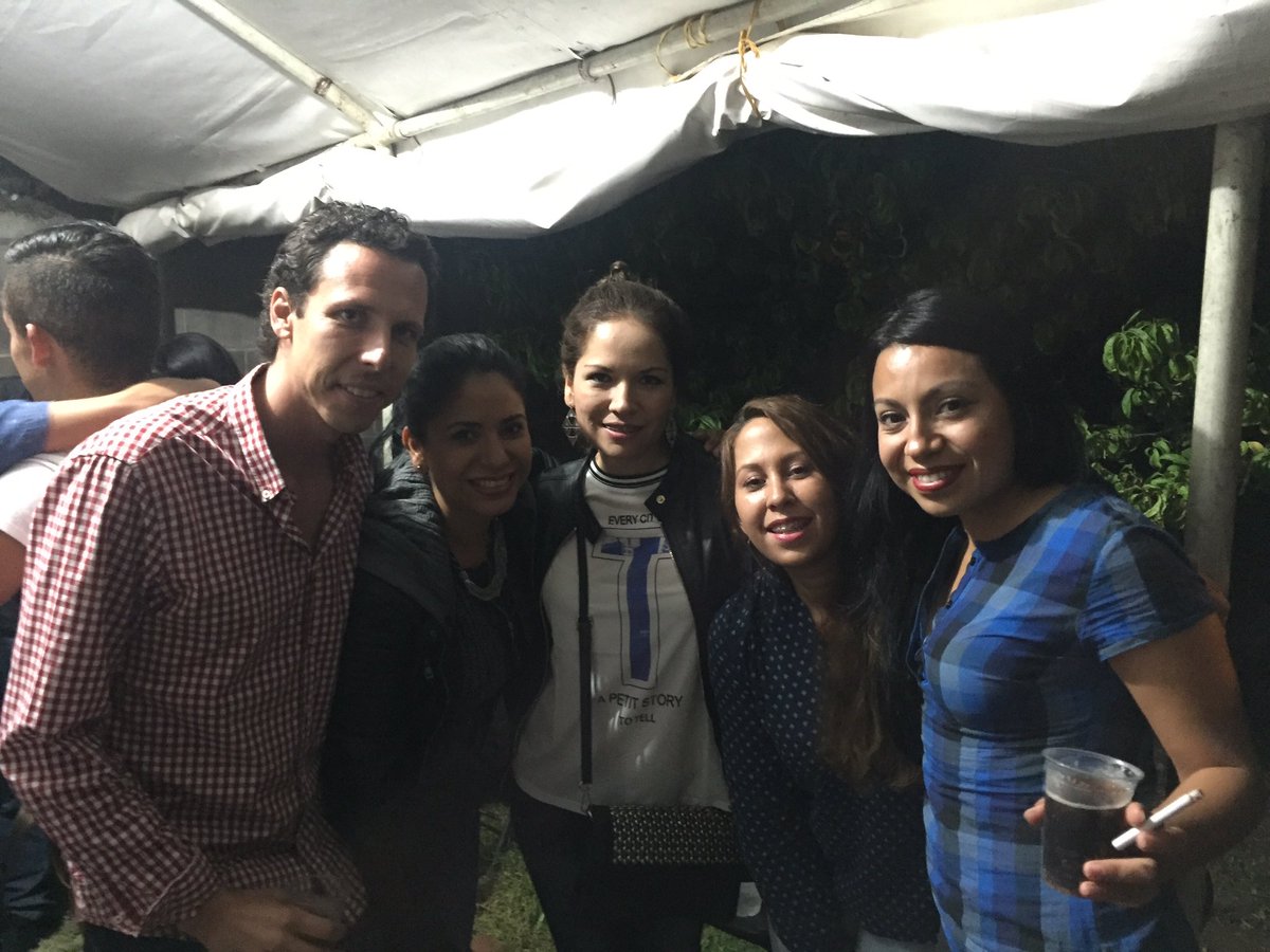 CeCyNaCh's tweet photo. #equipo #Nestle https://t.co/rJ8tBFypw4