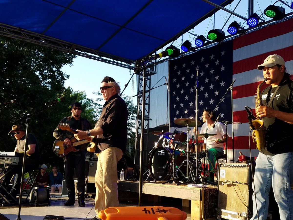 AmeriBluesScene's tweet photo. #SpiritKSBluesFest #CateBros https://t.co/Y0xKWSq4vW