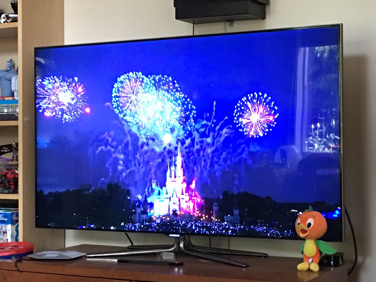 travisheidel's tweet photo. @DisneyParks Happy Birthday America, from beautiful Oregon!  #DisneyParksLIVE https://t.co/gpTxAWSxiC