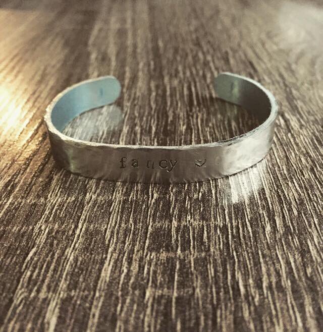 rustic_rose_j's tweet photo. NEW!! Stamped bangles as well as necklaces! $20 each! #handmade #personalizeit #medhat #supportlocal https://t.co/viglkvNqzN