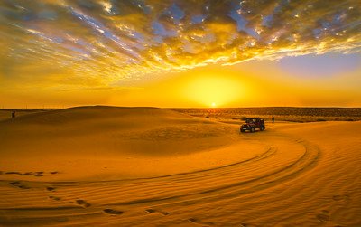 offroadprofiler's tweet photo. Let your light shine so brightly that others can see their way out of the dark 🌅 https://t.co/jz1XojNakm