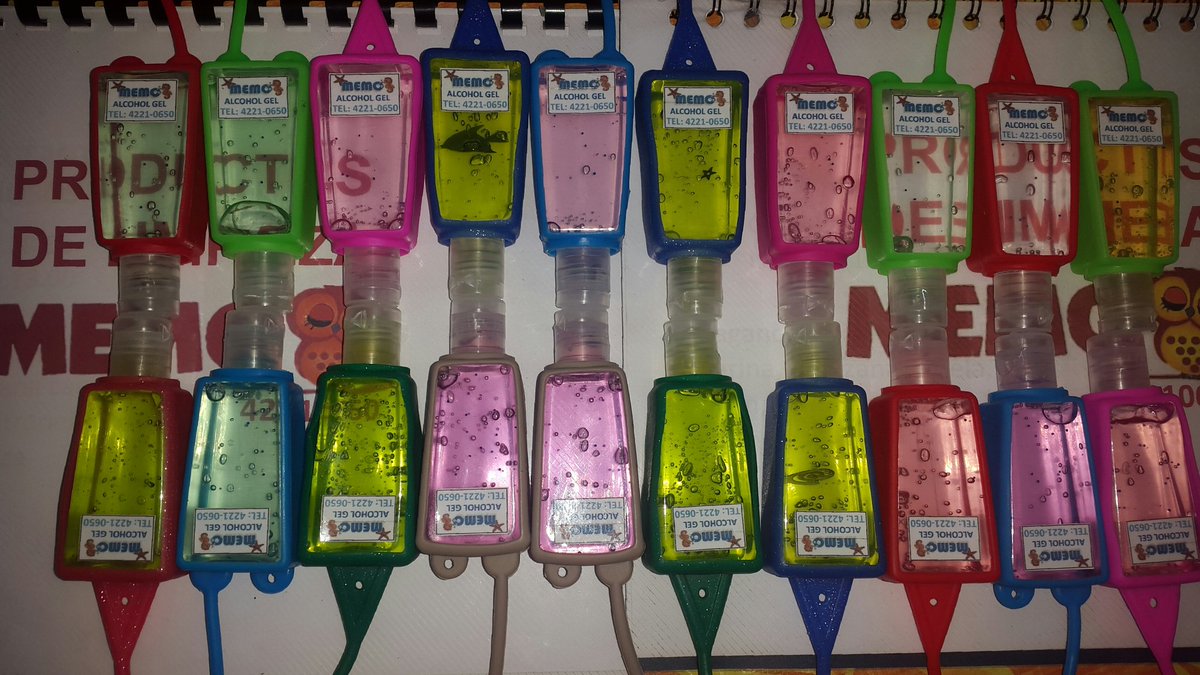 MEMOJU3's tweet photo. Colores y deliciosos aromas desinfecta tus manos con el alcohol en gel memo https://t.co/Pw5bvK8SHO