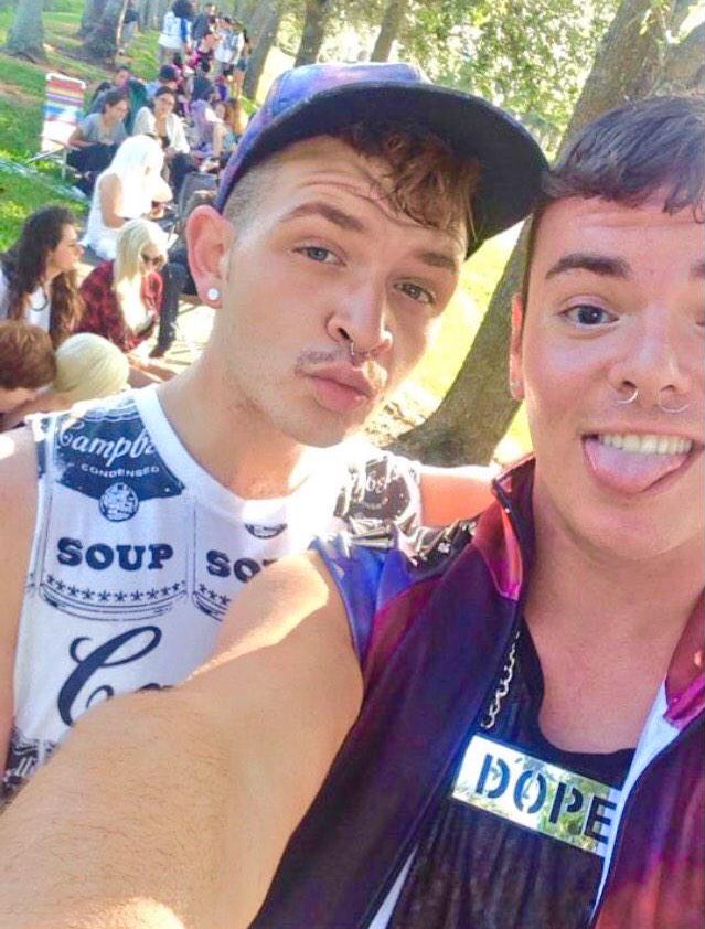 ThespianNiCk's tweet photo. #RIPNickBehringer listening to ARTPOP and indulging in all of our memories. I still cant believe you're gone. Love รผ https://t.co/rlxAYaCs3R
