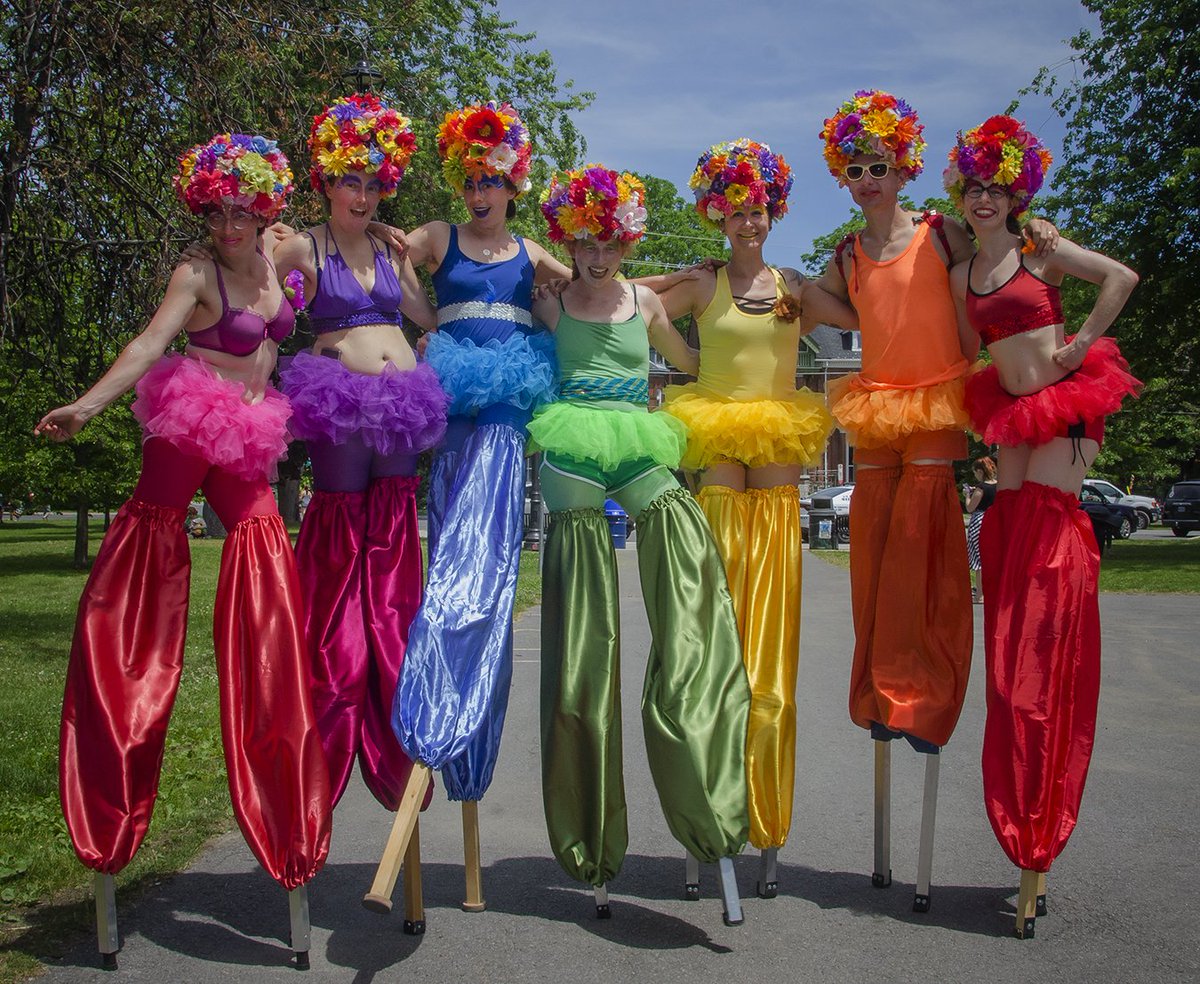 HumansofYGK's tweet photo. HAPPY #PRIDE DAY! #Kingston #KingstonStilters 
#ygk #kingstonpride2016 #HappyPride #rainbow #loveislove #Pride2016 https://t.co/spcAxeeYhe