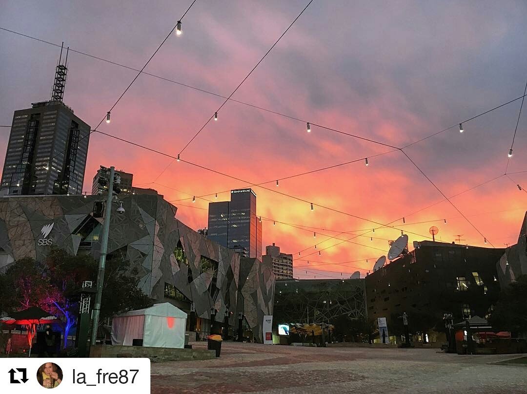 FedSquare's tweet photo. The day was looking a lot more inviting only four hours ago! π
ββ
#melbourne #australia #fedsquare #federationsquare https://t.co/LZHZQ4WBrm