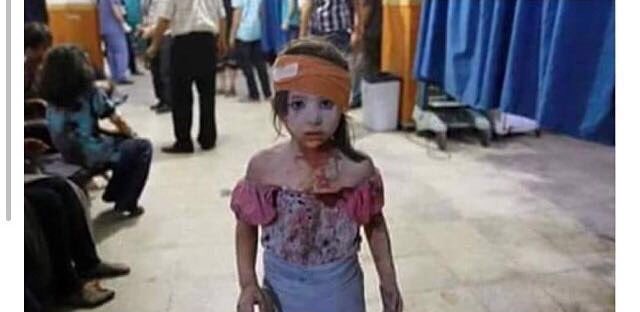 Al_Hawashim_1's tweet photo. قمة الحزن والألم 
.
ساعات قليله وسيفرح أطفال العالم 
بالهدايا والعب بقدوم عيد الفطر
إلا أطفال 👇
العراق
سوريا
اليمن https://t.co/A5UitEBJTU