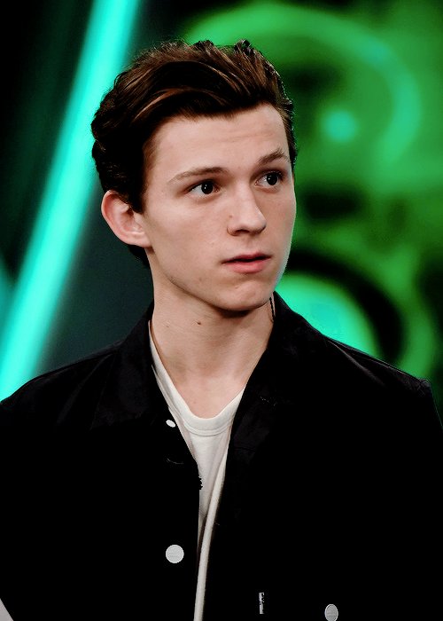 marvelbadpost's tweet photo. tom holland https://t.co/k8Pqg3tQrJ