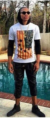 lakerswillrise's tweet photo. From now on, July the 4th will be recognized as russel westrbooks Independence Day😂👌🏻🔥 https://t.co/H1fJPAtMnI