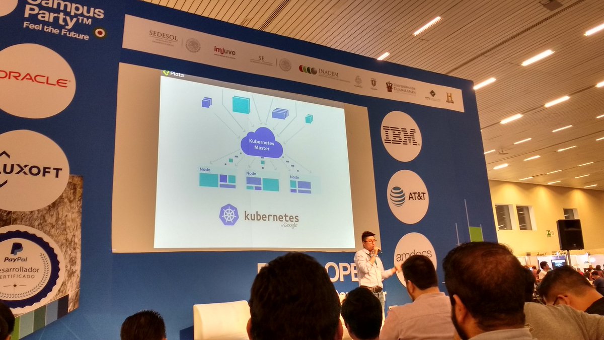 Martin_Rob13's tweet photo. Mi mejor momento en #CPMX7 fueron las conferencias sobre las nuevas tecnologías, espero mejoren para #CPMX8 https://t.co/cY8Do52Xs7