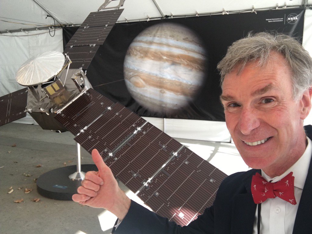 BillNye's tweet photo. Awaiting Jupiter Orbital Insertion (JOI). It's rocket science!  Happy 4th. @NASAJuno  @exploreplanets https://t.co/q444Fhksfk