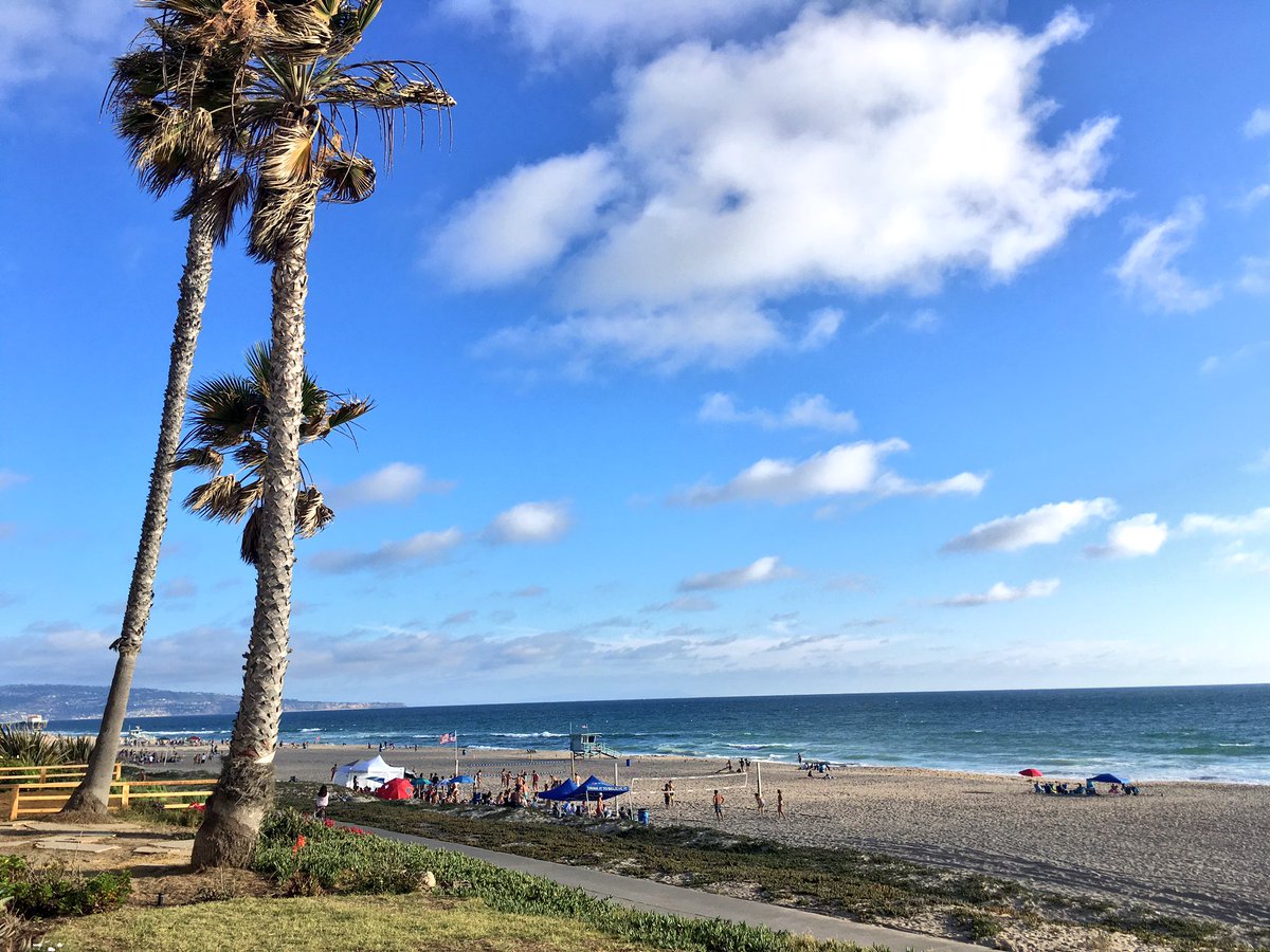 GinaGrad's tweet image. This week: Cabo, Big Bear, home... 
#BackToWork #HeavenlyWeek #ItAllWorkedOut #BallinOnABudget