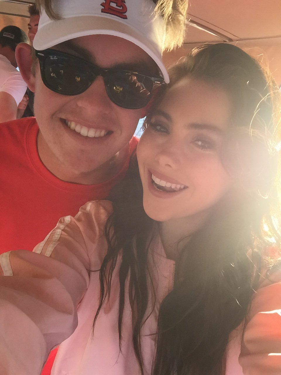 ri on Twitter: "My brother is on a boat with Mckayla Maroney this life is  not fair https://t.co/9clbOf8fPI" / Twitter