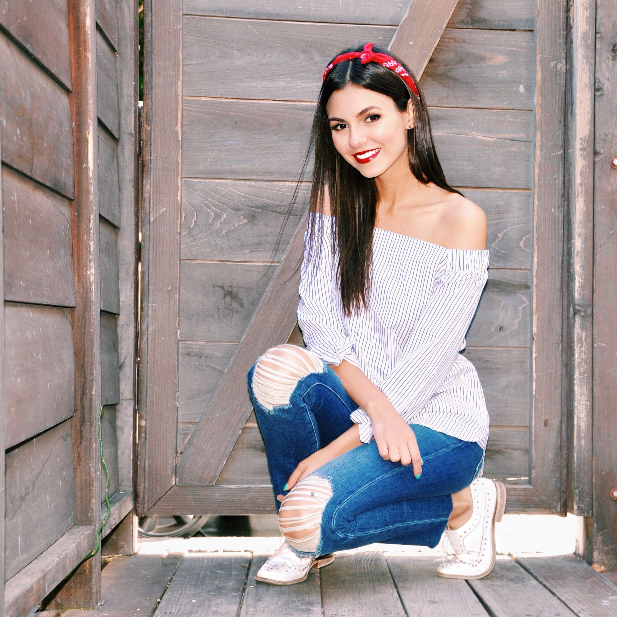 Picture of Victoria Justice  Victoria justice, Victoria justice outfits,  Victoria