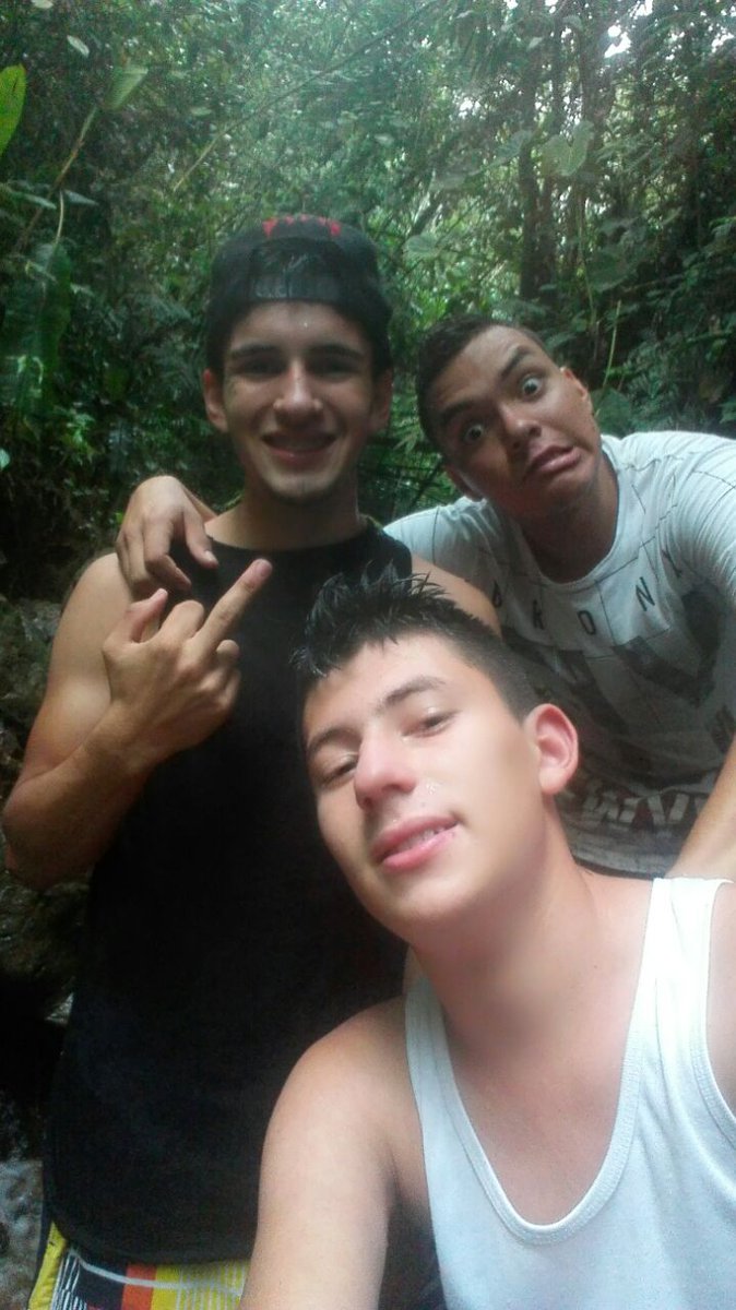 sergiocespe's tweet photo. no pierdas el tiempo recordando momentos bueno, vive cada momento y que te recordaran como un buen guerrero. https://t.co/JOklAfztE5