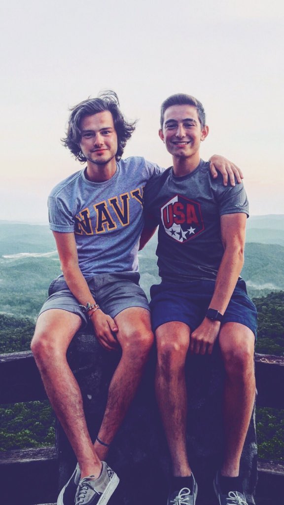 _tomdale's tweet photo. My Brother from across the pond. #America #4thJuly #camp #summer @CampAmerica69 https://t.co/RwzfSMDUqM