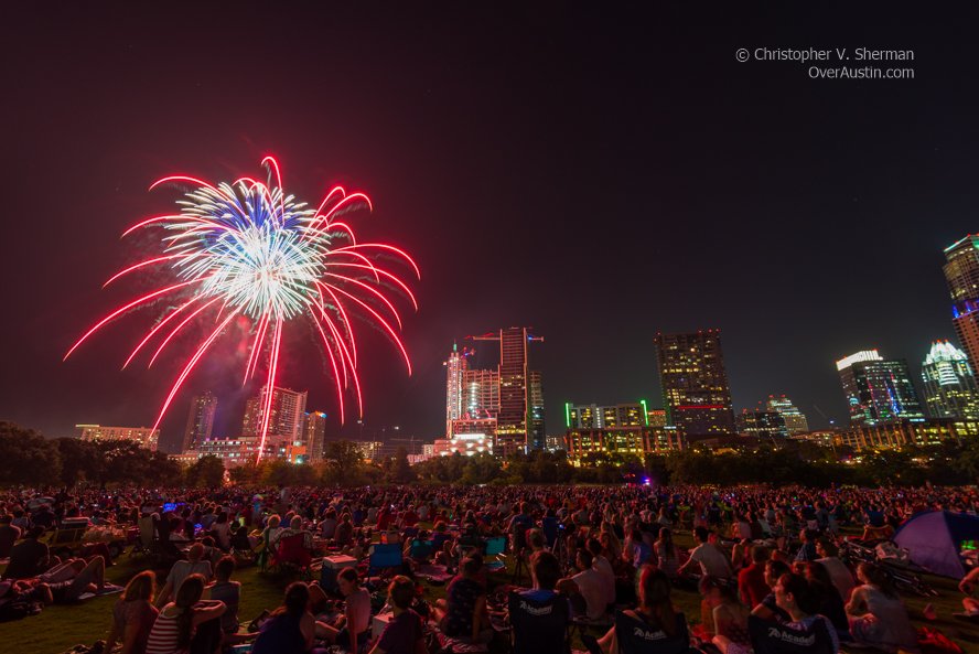 cvsherman's tweet photo. Good Night, Austin. Just me and 100,000 of my closest friends #AuditoriumShores #fireworks #austintx https://t.co/1cngScdG2i