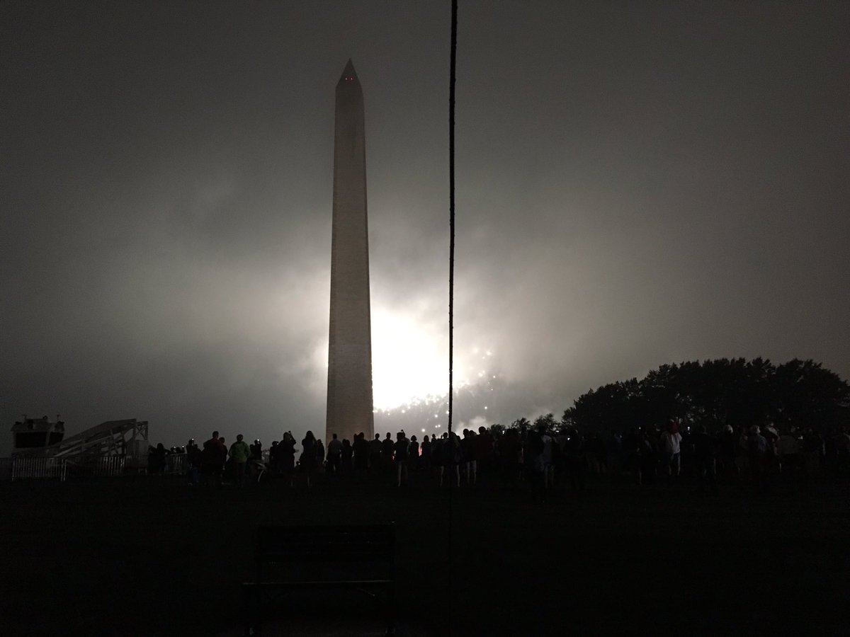kayleajoy00's tweet photo. best 4th of July I've ever had, hands down 🎉🇺🇸 #waterfrontdc https://t.co/AUJPesibnX