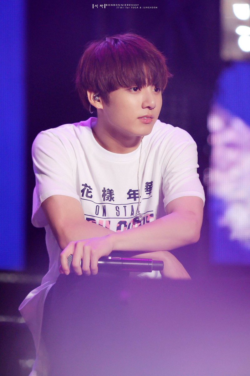 thaoarmy1997's tweet photo. Tự nhiên có cảm giác rất rất rất... NHỚ oppa. Jungkook à! I miss you, I love you #정국 #JUNGKOOK https://t.co/l2JrauX9KH