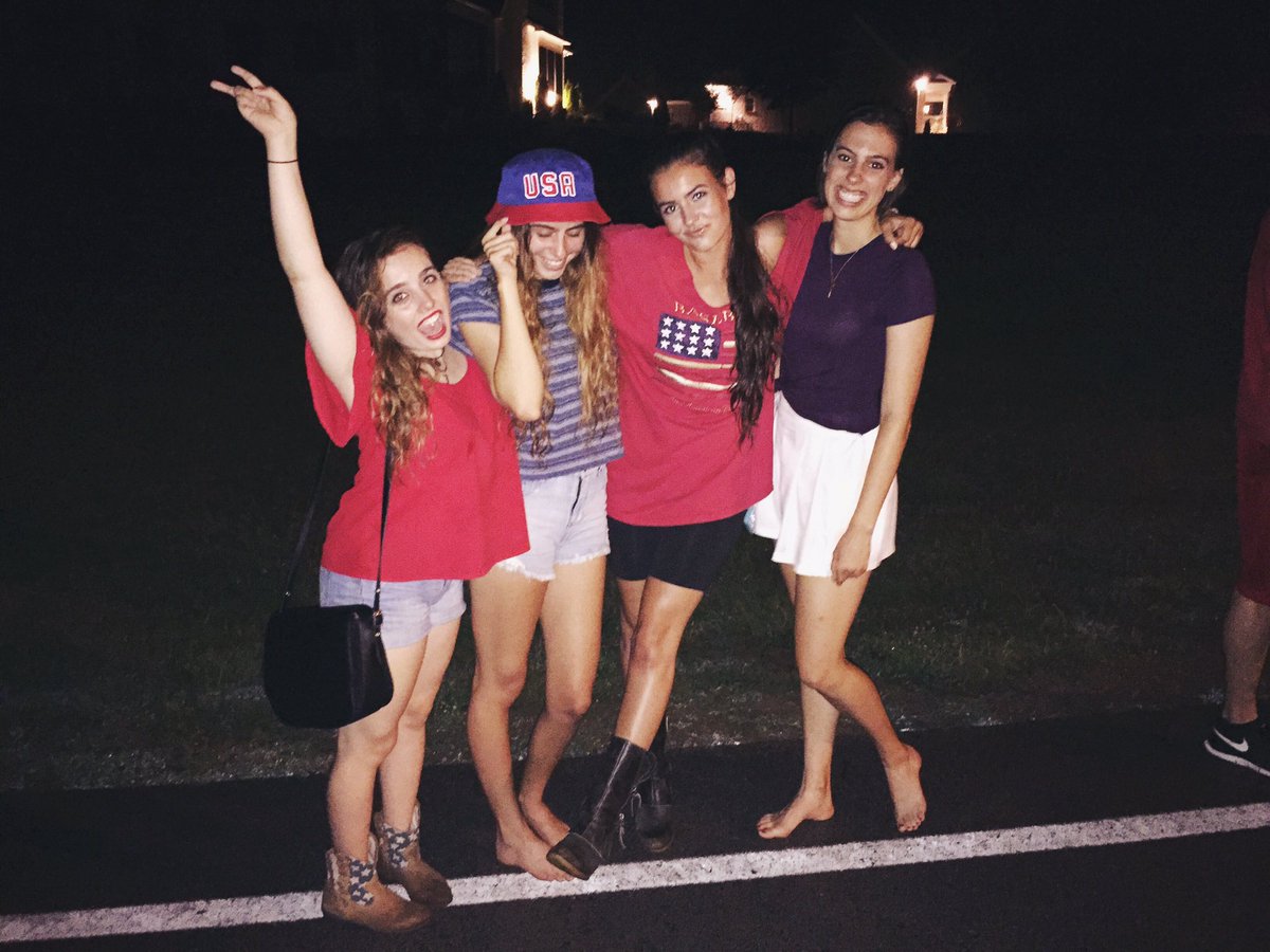Cimorelliband's tweet photo. Happy birthday USA! ❤️🎉🇺🇸 #ProudToBeAnAmerican https://t.co/T0eu2OlOIp