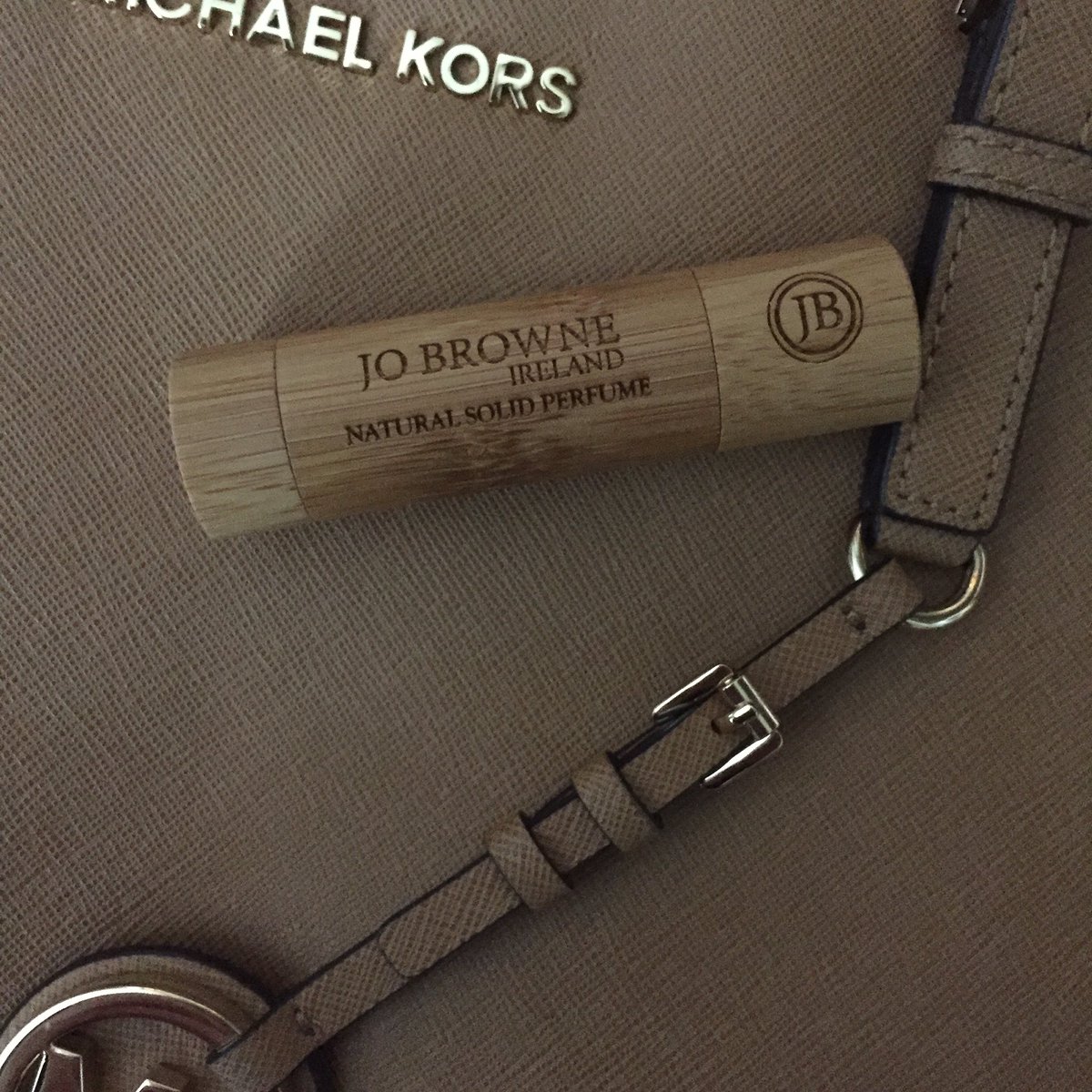 whatkatelovesbl's tweet photo. Thank you so much @Jo_Browne it smells amazing can't wait to try the other scents #jobrowne #irishblbinspire https://t.co/A5ImJoRoJE