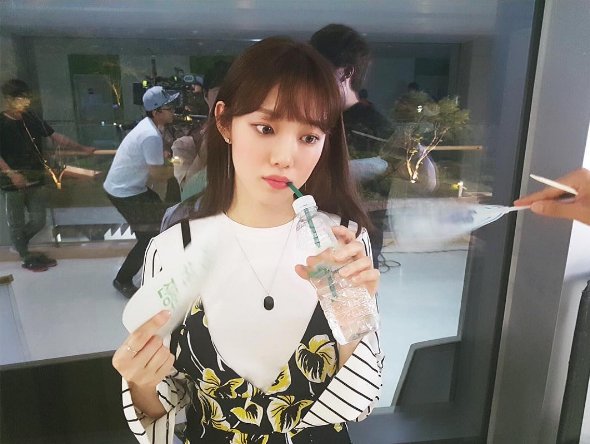 이성경, 뜻밖의 성형전 | 인스티즈