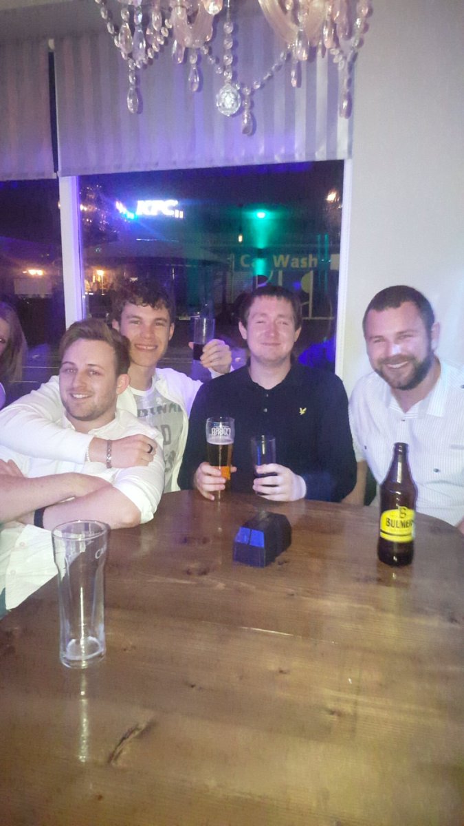 adam4229's tweet photo. Just a pic from Friday night with the Stockport laydsss in the Grove.. ✌ https://t.co/c8AwkGhIvN