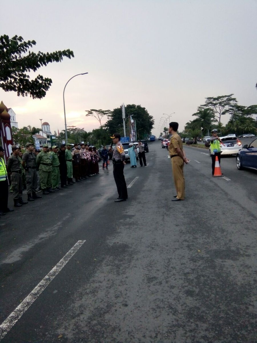 Apel persiapan malam takbir Pos  Babakanmadang #KaryaBaktiPramuka <a href="/kwarnas/">Joulette</a> <a href="/PramukaJabar/">Pramuka Jawa Barat</a> <a href="/pramukaupdate/">Chakradhar</a> <a href="/MyprideMagz/">MYPRIDE MAGZ</a>