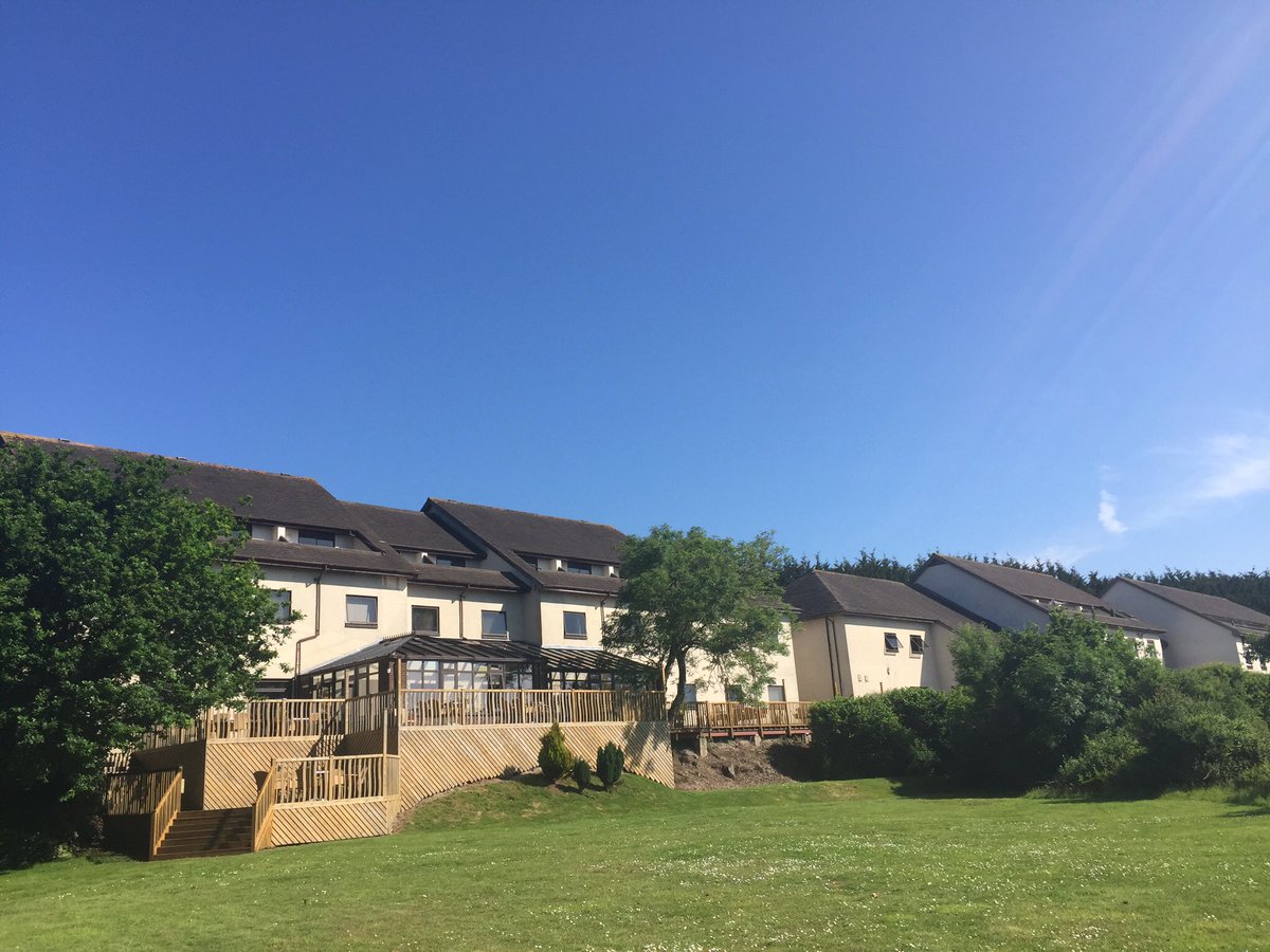PassageHouse's tweet photo. Beautiful day at the @PassageHouse @BestWesternGB #TakeoverTuesday https://t.co/f0ZXLhUWBu