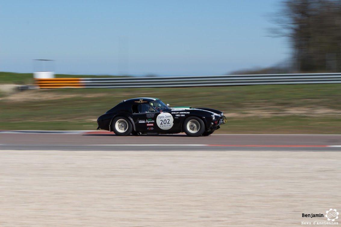 NewsdAnciennes's tweet photo. #Shelby #Cobra de Ludovic Caron au #TourAuto2016 à Dijon Prenois
Reportage : https://t.co/pOaHMrzH1f https://t.co/PYzygFEw3E
