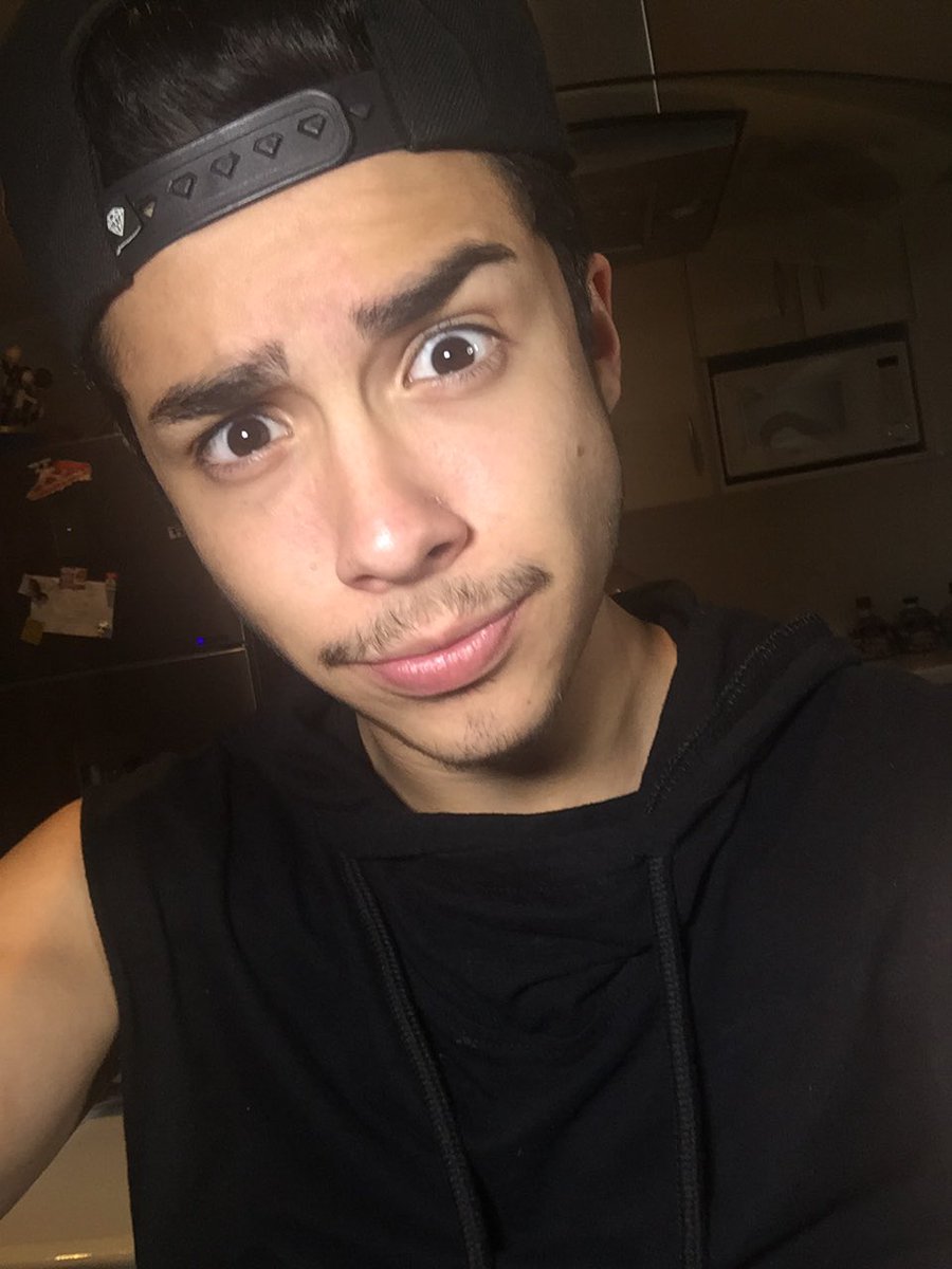 mariobautista_'s tweet photo. Descansa mi amor 😘 se vienen muchas sorpresas para nosotros 💘 yo las estaré preparando 🤔✨ https://t.co/fP5whRhPAx