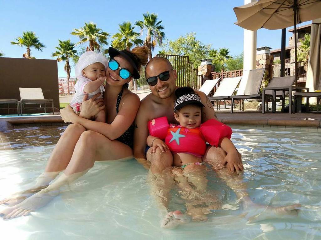 djhapa's tweet photo. Happy 4th from our family to yours! #familyfirst #poolparty #july4th #4thofJuly #palmspri… https://t.co/A0YAVxiI8B https://t.co/jNr5cwY9V7