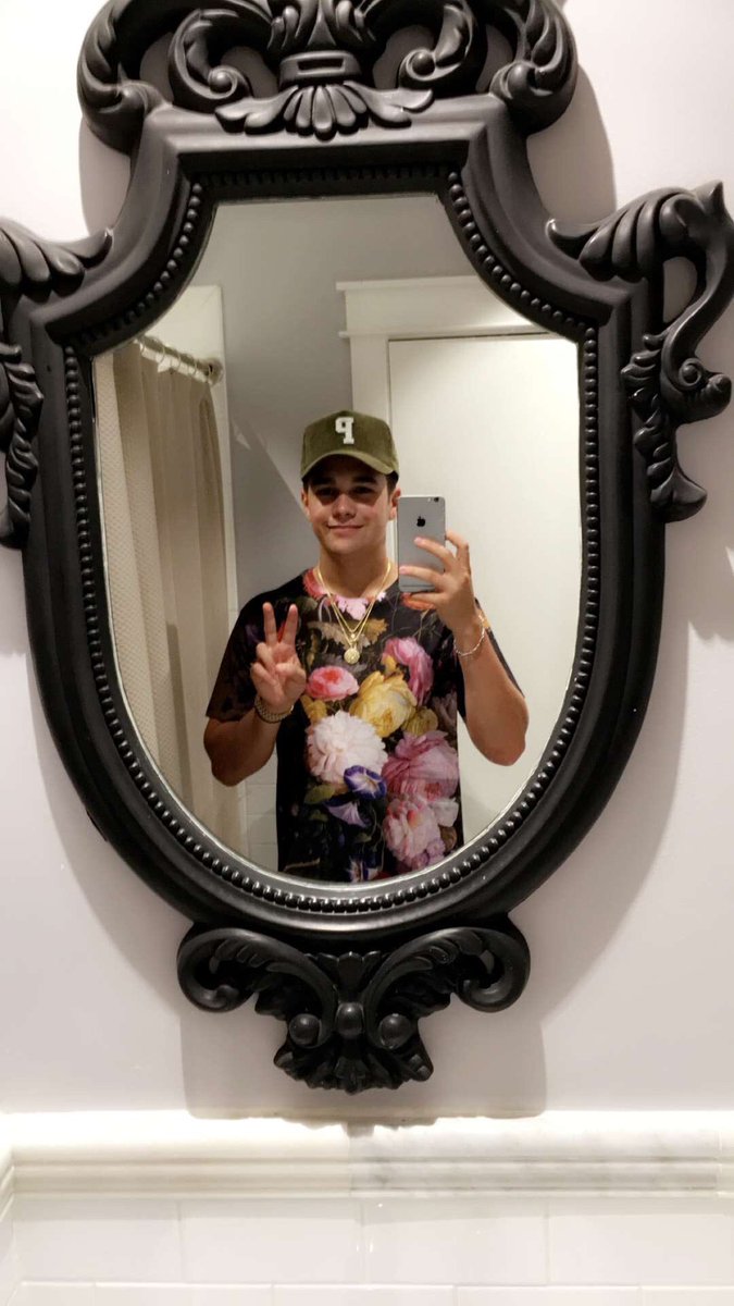 ACMCrewdotcom's tweet image. Austin via Snapchat #3