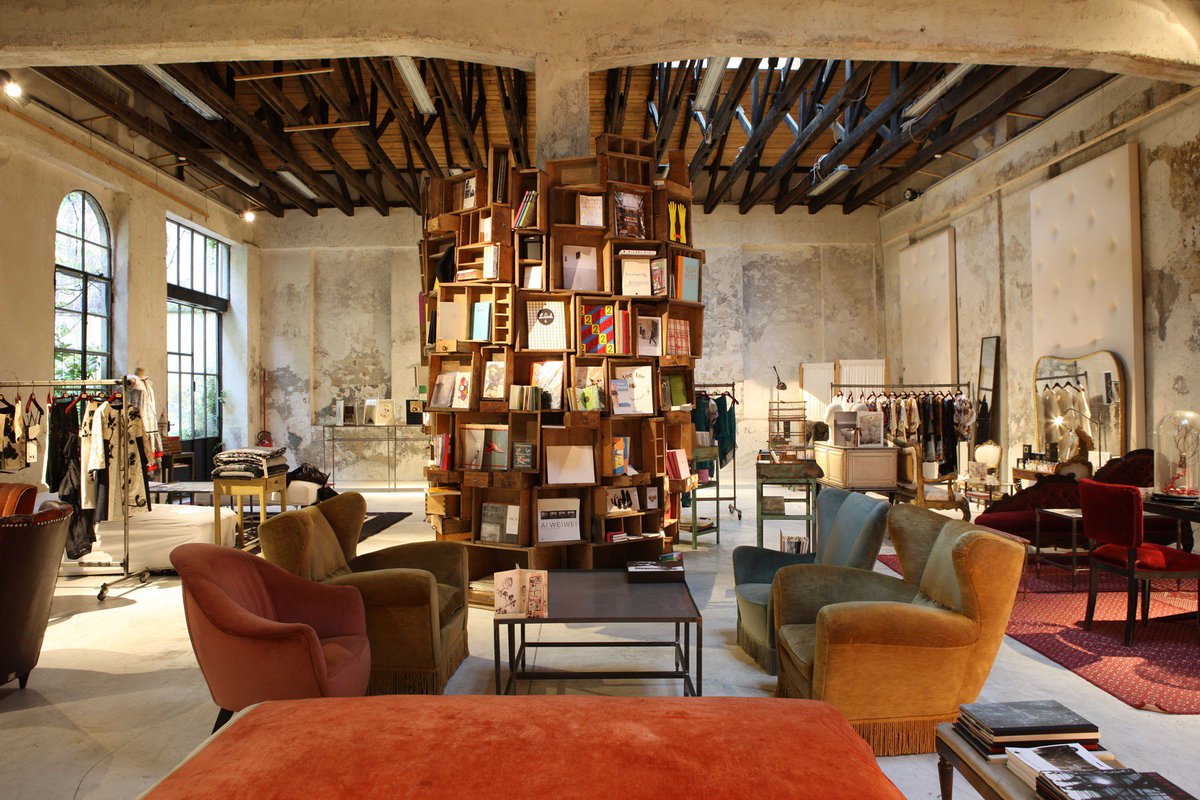 crossmarks's tweet image. MUST SEE: Nonostante Marras, poetische conceptstore van designer Antonio Marras... #mustsee bit.ly/29sNXJR