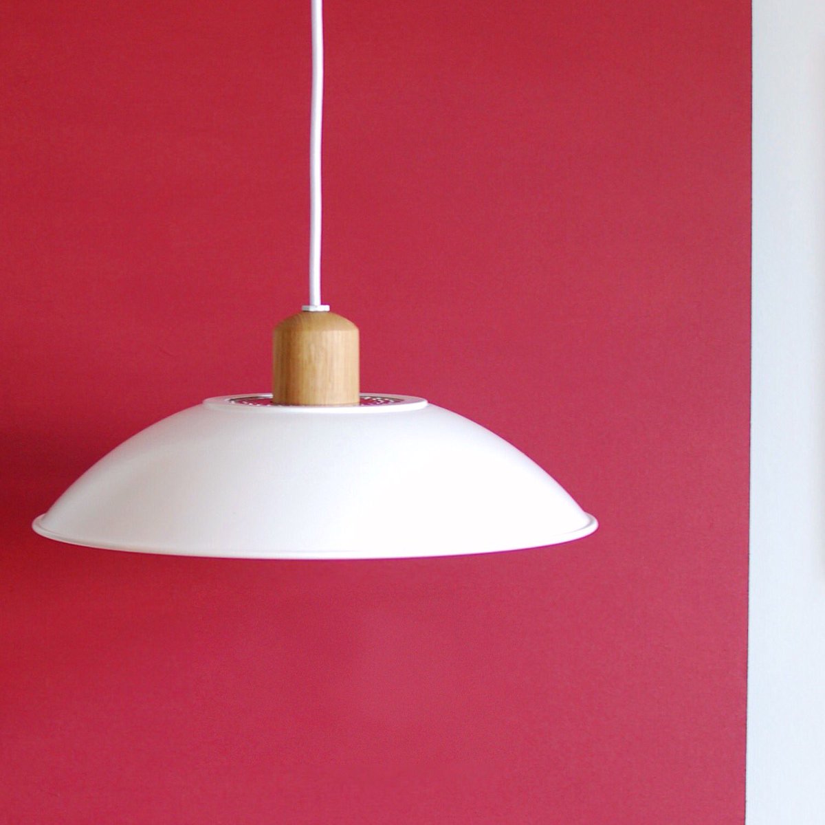 BarrowDesigns's tweet photo. The Swanmore #PendantLight, a hand-made contemporary piece from #BarrowDesigns. #Shop at https://t.co/iUrQgzTRF7. https://t.co/13m0TlaUC6